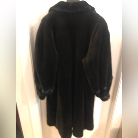 SEQUENCE FUR COAT - OVERSIZED XL - Picture 12 of 15